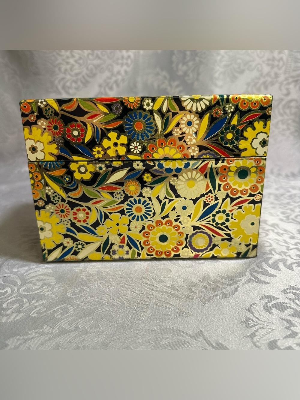 Vintage J Chen Metal Recipe Box with Recipe  Card Dividers Clipped Floral